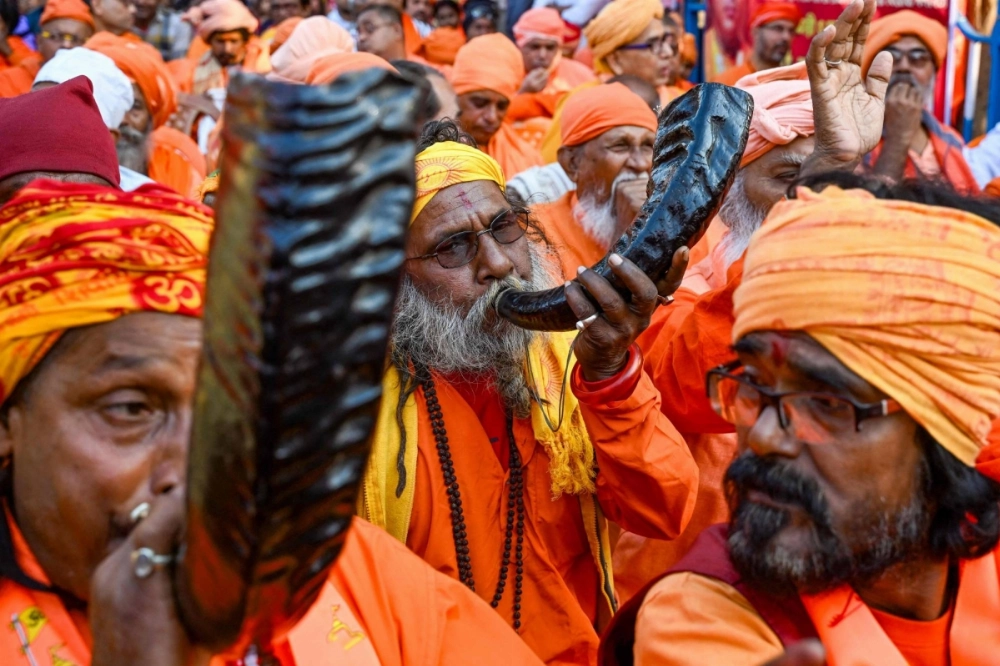 Hindu monks protest to stop the atrocities against Bangladesh's Hindu minority community, in Kolkata on Dec. 5.  Hindu monks protest to stop the atrocities against Bangladesh's Hindu minority community, in Kolkata on Dec. 5.