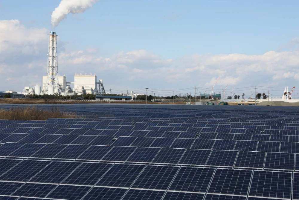 Solar panels and a coal-fired power station in Fukushima Prefecture. Japan has not set a clear path for phasing out coal and its new draft energy plan foresees an important role for fossil fuels, especially gas, and nuclear power in its future energy mix. Solar panels and a coal-fired power station in Fukushima Prefecture. Japan has not set a clear path for phasing out coal and its new draft energy plan foresees an important role for fossil fuels, especially gas, and nuclear power in its future energy mix.