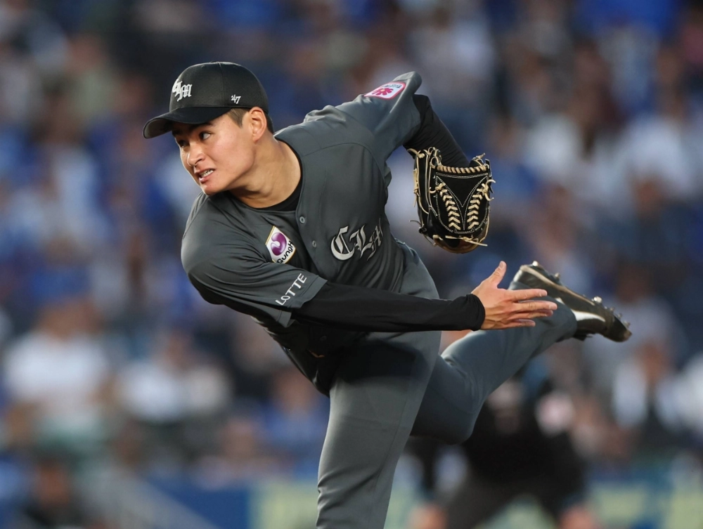 Shunsuke Nakamori pitches at Zozo Marine Stadium last season. Shunsuke Nakamori pitches at Zozo Marine Stadium last season.