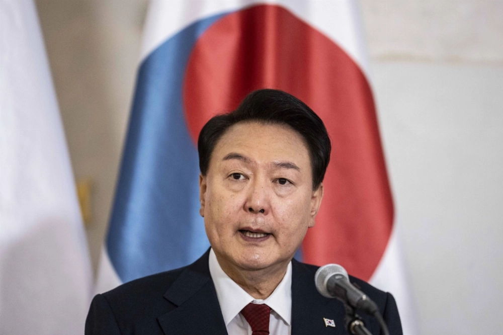 Yoon Suk Yeol is facing a criminal investigation for alleged insurrection, the first case of its kind against a sitting South Korean president. Yoon Suk Yeol is facing a criminal investigation for alleged insurrection, the first case of its kind against a sitting South Korean president.