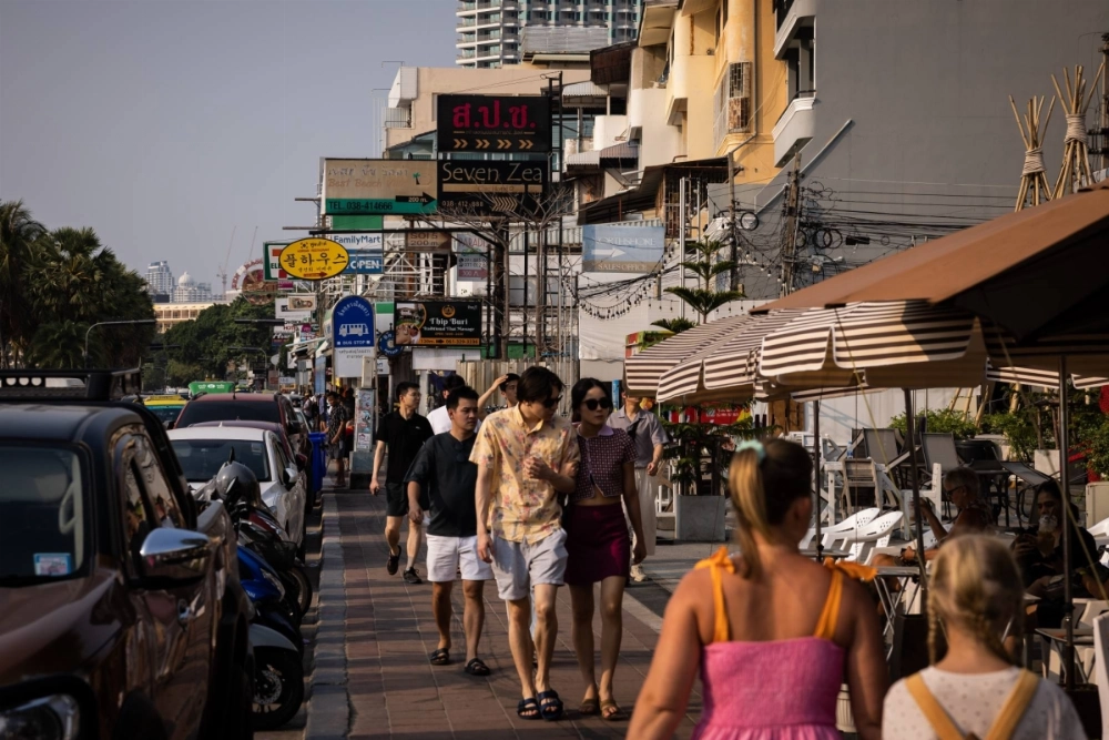 A street in Pattaya, Thailand A street in Pattaya, Thailand