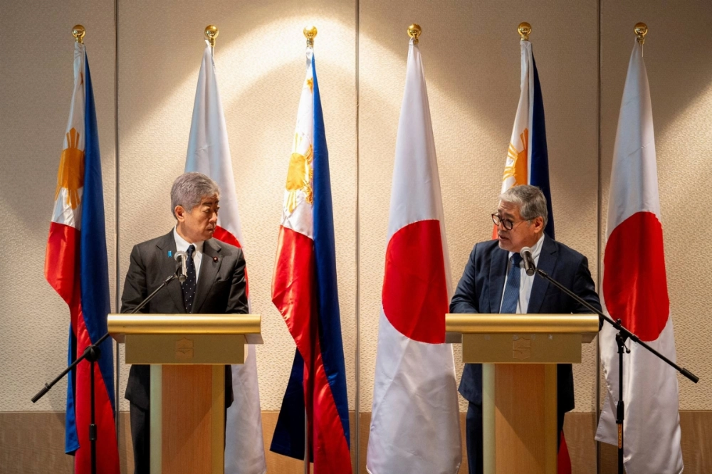 Foreign Minister Takeshi Iwaya and Philippine Foreign Minister Enrique Manalo hold a joint news conference in Taguig City, Metro Manila, the Philippines, on Wednesday. Foreign Minister Takeshi Iwaya and Philippine Foreign Minister Enrique Manalo hold a joint news conference in Taguig City, Metro Manila, the Philippines, on Wednesday.