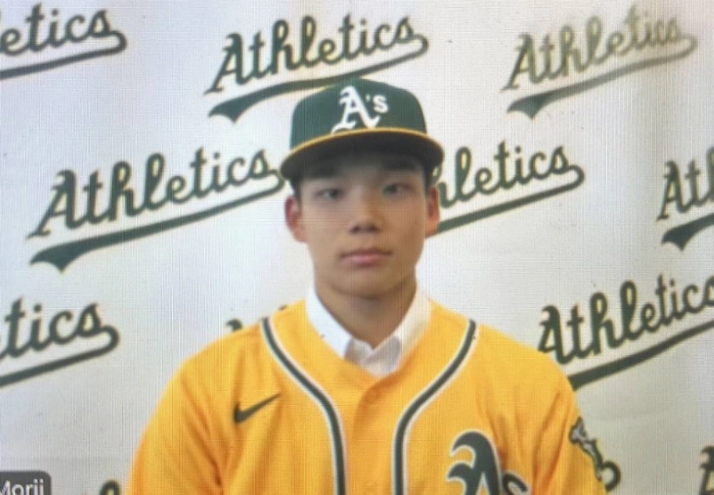 Last week, Shotaro Morii signed a minor league deal worth $1.5 million with the Athletics that defies 30 years of cultural norms holding that Japanese players should first compete in NPB before going to Major League Baseball. Last week, Shotaro Morii signed a minor league deal worth $1.5 million with the Athletics that defies 30 years of cultural norms holding that Japanese players should first compete in NPB before going to Major League Baseball.