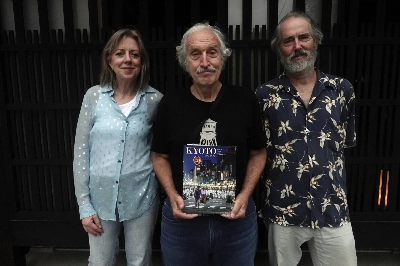 Rodgers (right) was a longtime managing editor of Kyoto Journal and, alongside colleagues like Susan Pavloska (left) and John Einarsen (center), helped make it one of Japan’s leading English-language publications. Rodgers (right) was a longtime managing editor of Kyoto Journal and, alongside colleagues like Susan Pavloska (left) and John Einarsen (center), helped make it one of Japan’s leading English-language publications.