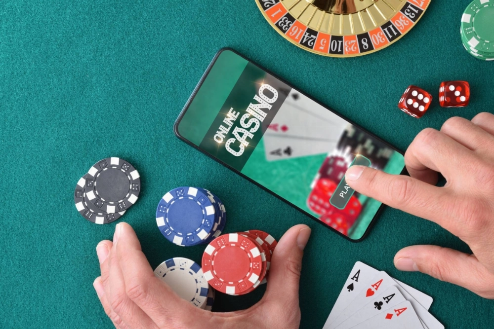 The National Police Agency has been warning people that gambling on online casinos is illegal in Japan even if they are operating legally overseas. The National Police Agency has been warning people that gambling on online casinos is illegal in Japan even if they are operating legally overseas.