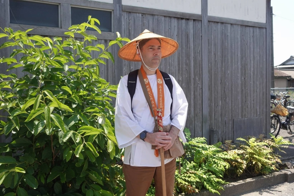 David Moreton, a former professor at Tokushima University, originally came to Japan as a missionary in 1988. He is now one of the world’s foremost experts on the Shikoku 88-Temple Pilgrimage. David Moreton, a former professor at Tokushima University, originally came to Japan as a missionary in 1988. He is now one of the world’s foremost experts on the Shikoku 88-Temple Pilgrimage.