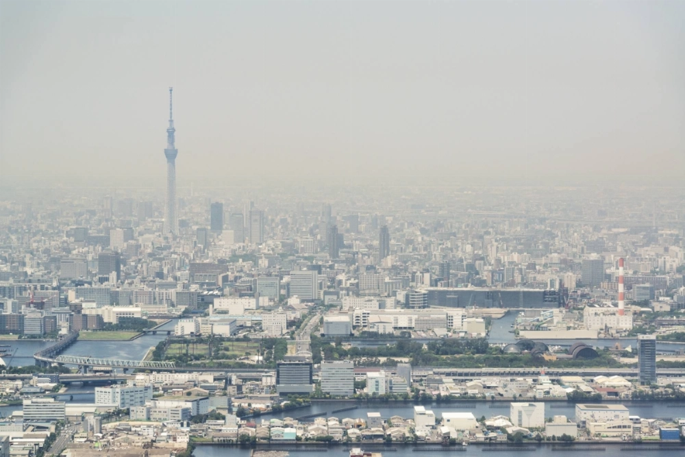 A report by the U.K.-based Commonwealth Climate and Law Initiative warns that ignoring climate-related financial threats could expose executives to lawsuits, regulatory scrutiny, and financial losses. A report by the U.K.-based Commonwealth Climate and Law Initiative warns that ignoring climate-related financial threats could expose executives to lawsuits, regulatory scrutiny, and financial losses.