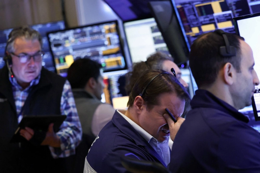 Wall Street stocks sank in early trading on Thursday, joining a global equity selloff after U.S. President Donald Trump's latest tariff announcement exacerbated worries about a trade war.  Wall Street stocks sank in early trading on Thursday, joining a global equity selloff after U.S. President Donald Trump's latest tariff announcement exacerbated worries about a trade war.