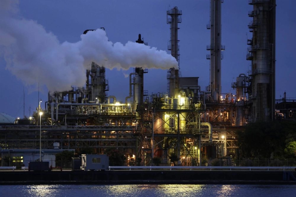 A chemical plant in Mie Prefecture. The number of business failures linked to soaring labor costs and labor shortages increased 1.6 times to 309, the highest since fiscal 2013. A chemical plant in Mie Prefecture. The number of business failures linked to soaring labor costs and labor shortages increased 1.6 times to 309, the highest since fiscal 2013.