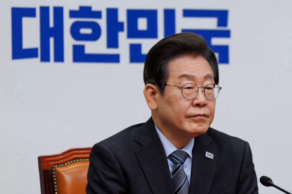 Lee Jae-myung, leader of South Korea's Democratic Party, during a meeting at the National Assembly in Seoul on Monday. Lee is the top candidate for the next presidential election, with support of 34% respondents in a Gallup poll released April. 4.  Lee Jae-myung, leader of South Korea's Democratic Party, during a meeting at the National Assembly in Seoul on Monday. Lee is the top candidate for the next presidential election, with support of 34% respondents in a Gallup poll released April. 4.