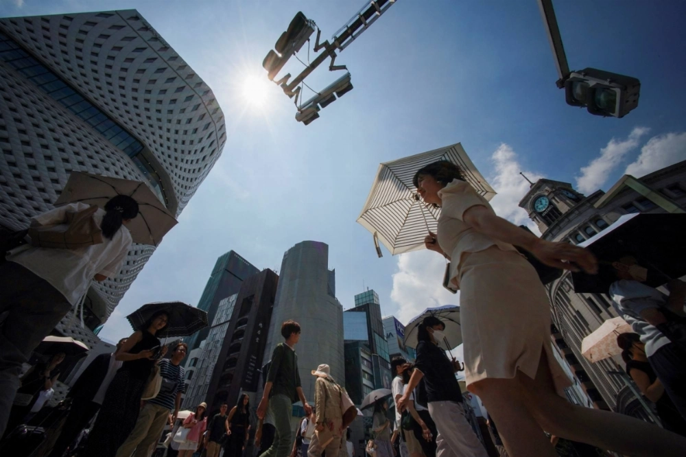 Last year was the hottest on record in Japan and globally. An enduring stretch of peak warm weather worldwide has prompted scientists to look for the causes as they try to understand whether we have entered a dangerous phase of accelerated heating. Last year was the hottest on record in Japan and globally. An enduring stretch of peak warm weather worldwide has prompted scientists to look for the causes as they try to understand whether we have entered a dangerous phase of accelerated heating.