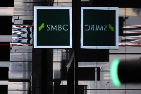 A system failure at Sumitomo Mitsui Banking Corporation has made automated teller machines at some branches in the Kansai western Japan region unavailable.
The cause of the failure is under investigation, and there is no prospect of when the system will be restored, the Japanese bank said. | Bloomberg