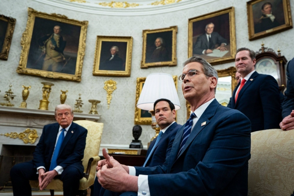 U.S. Treasury Secretary Scott Bessent (right) speaks during an Oval Office meeting on April 24 with President Donald Trump, Secretary of State Marco Rubio and Norwegian Prime Minister Jonas Gahr Store (not pictured) to discuss tariffs. U.S. Treasury Secretary Scott Bessent (right) speaks during an Oval Office meeting on April 24 with President Donald Trump, Secretary of State Marco Rubio and Norwegian Prime Minister Jonas Gahr Store (not pictured) to discuss tariffs.