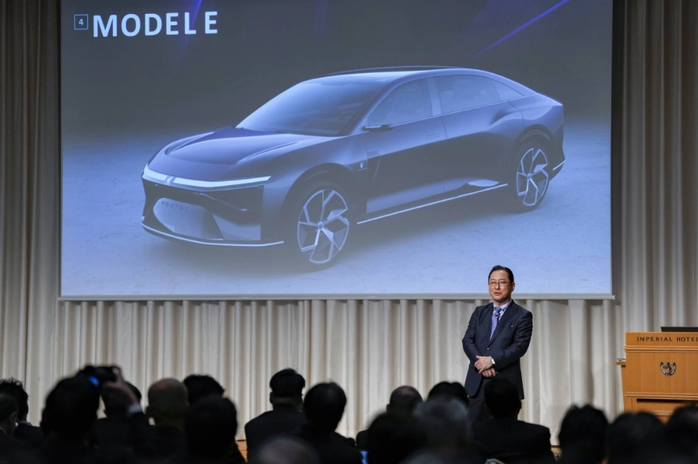 Jun Seki, chief strategy officer of Hon Hai Precision Industry's electric vehicle business, speaks during a news conference in Tokyo on April 9. Jun Seki, chief strategy officer of Hon Hai Precision Industry's electric vehicle business, speaks during a news conference in Tokyo on April 9.