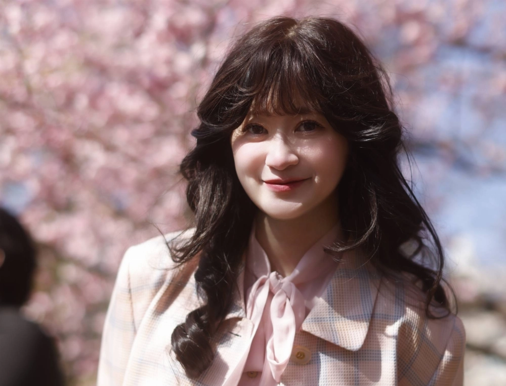 The larger-than-life hairstyles of Japan's Showa Era are unmistakable — and they're making a comeback. The larger-than-life hairstyles of Japan's Showa Era are unmistakable — and they're making a comeback.