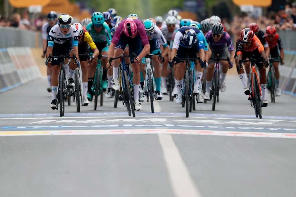 Riders sprint for the finish line during the third stage of the Giro d'Italia in Vlore, Albania, on Sunday. Riders sprint for the finish line during the third stage of the Giro d'Italia in Vlore, Albania, on Sunday.