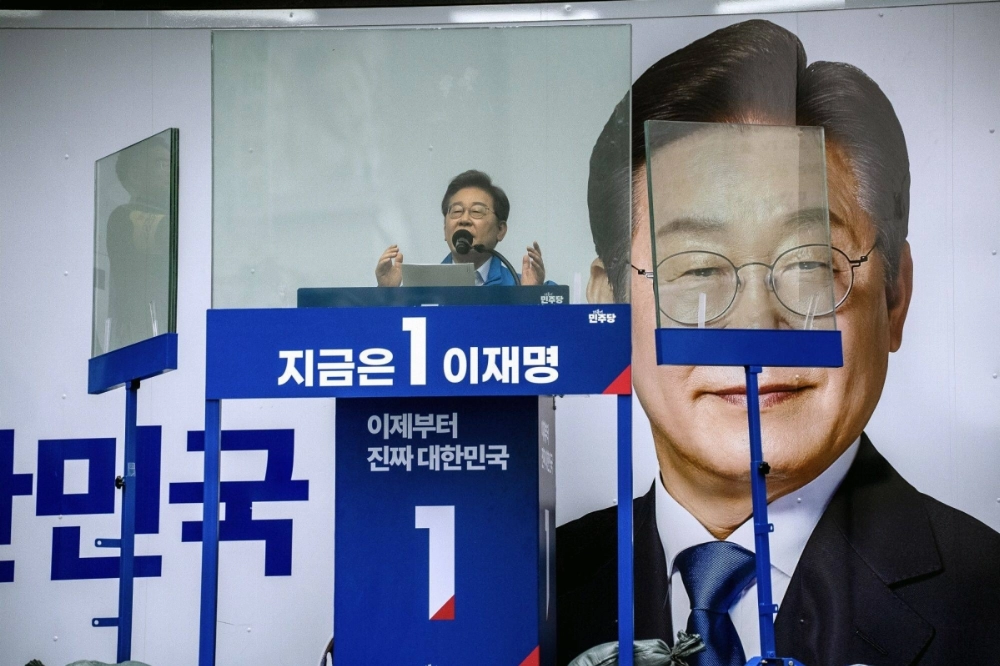 Lee Jae-myung, the Democratic Party's presidential candidate, speaks during a campaign event in the city of Uijeongbu, South Korea, on May 20. Lee Jae-myung, the Democratic Party's presidential candidate, speaks during a campaign event in the city of Uijeongbu, South Korea, on May 20.