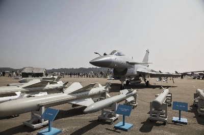 A Chinese J-10B fighter jet is put on display at the China International Aviation & Aerospace Exhibition in Zhuhai, China, in October 2016. The short May conflict between India and Pakistan became a live trial for Chinese arms, exposing vulnerabilities in its fighter aircraft and air defense systems. A Chinese J-10B fighter jet is put on display at the China International Aviation & Aerospace Exhibition in Zhuhai, China, in October 2016. The short May conflict between India and Pakistan became a live trial for Chinese arms, exposing vulnerabilities in its fighter aircraft and air defense systems.
