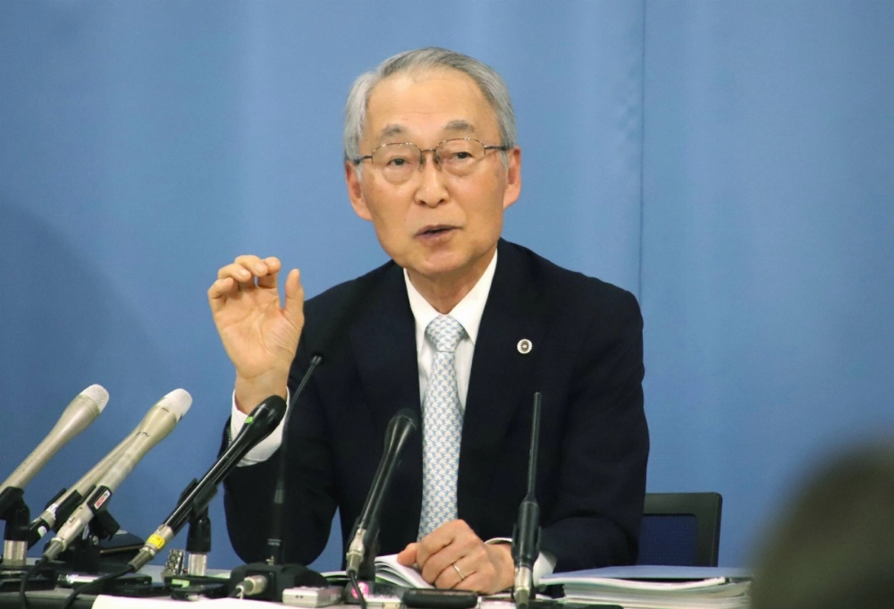 The third-party committee, chaired by Ryoji Kudo, announced the results of the investigative report at the Hyogo Prefectural Office on Tuesday. The third-party committee, chaired by Ryoji Kudo, announced the results of the investigative report at the Hyogo Prefectural Office on Tuesday.