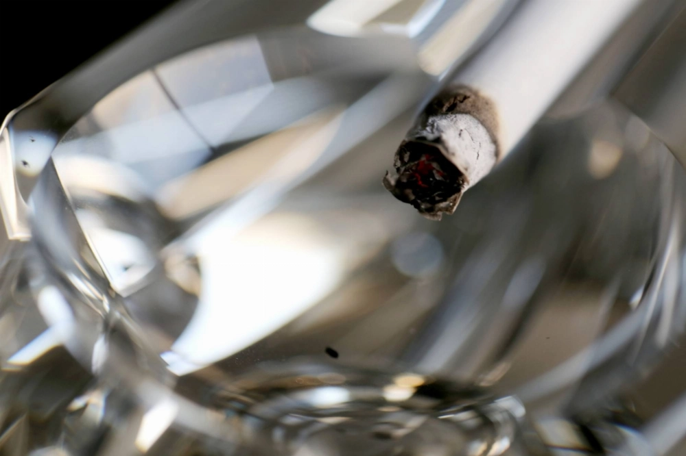 Nomura aims to reduce the smoking rate among its more than 14,000 employees in Japan to 12% by March 2026. Nomura aims to reduce the smoking rate among its more than 14,000 employees in Japan to 12% by March 2026.