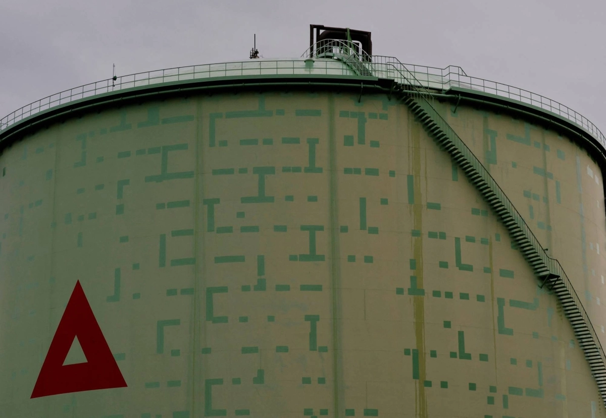 A LNG tank at Tokyo Gas' LNG terminal in Sodegaura, Chiba Prefecture. Japan has been increasingly pushing LNG as a transition fuel in South and Southeast Asia, touting it as a low-carbon alternative to coal. A LNG tank at Tokyo Gas' LNG terminal in Sodegaura, Chiba Prefecture. Japan has been increasingly pushing LNG as a transition fuel in South and Southeast Asia, touting it as a low-carbon alternative to coal.