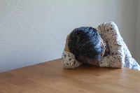 Research showed that amounts of tau protein accumulation, a factor leading to dementia, were larger among people diagnosed at age 40 or more with mood disorders compared with healthy individuals of the same age group. | Getty Images