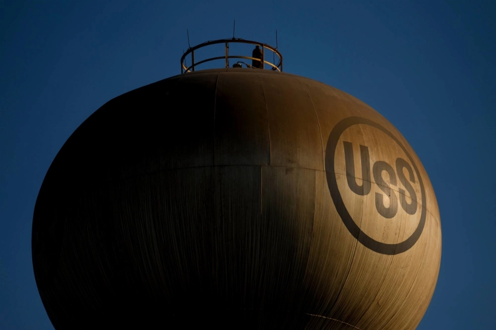 U.S. government's "golden share" in U.S. Steel will require the company to obtain approval from the U.S. president before relocating its headquarters from Pittsburgh or changing its name, U.S. Commerce Secretary Howard Lutnick said Saturday. U.S. government's "golden share" in U.S. Steel will require the company to obtain approval from the U.S. president before relocating its headquarters from Pittsburgh or changing its name, U.S. Commerce Secretary Howard Lutnick said Saturday.