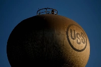U.S. government's "golden share" in U.S. Steel will require the company to obtain approval from the U.S. president before relocating its headquarters from Pittsburgh or changing its name, U.S. Commerce Secretary Howard Lutnick said Saturday. | Bloomberg