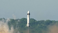 Honda's experimental reusable rocket during a launching and landing test | Honda / via Jiji