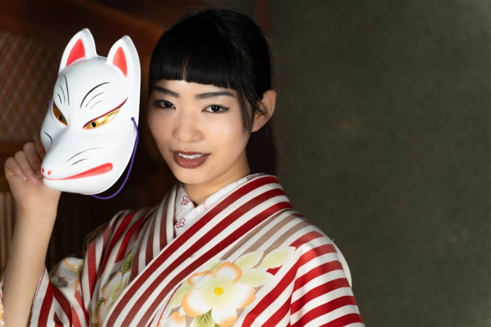 Though Kyotoites play down their reputation for not meaning what they say, there are certain phrases you should look out for if you’re invited to a home. Though Kyotoites play down their reputation for not meaning what they say, there are certain phrases you should look out for if you’re invited to a home.