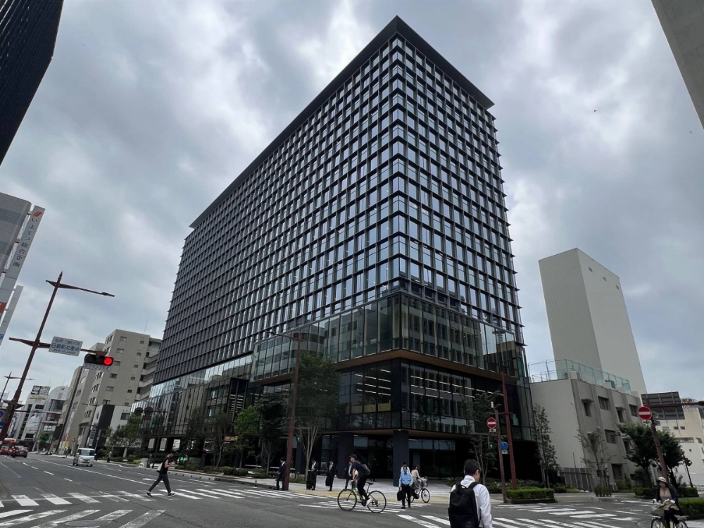 Iyogin Holdings is ready to jump back into buying Japanese government bonds once a rise in yields runs its course. Iyogin Holdings is ready to jump back into buying Japanese government bonds once a rise in yields runs its course.