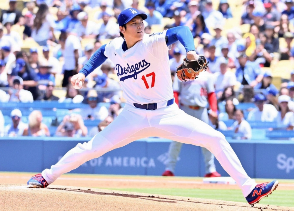 Dodgers starter Shohei Ohtani pitches against the Nationals at Dodger Stadium in Los Angeles on Sunday. Dodgers starter Shohei Ohtani pitches against the Nationals at Dodger Stadium in Los Angeles on Sunday.