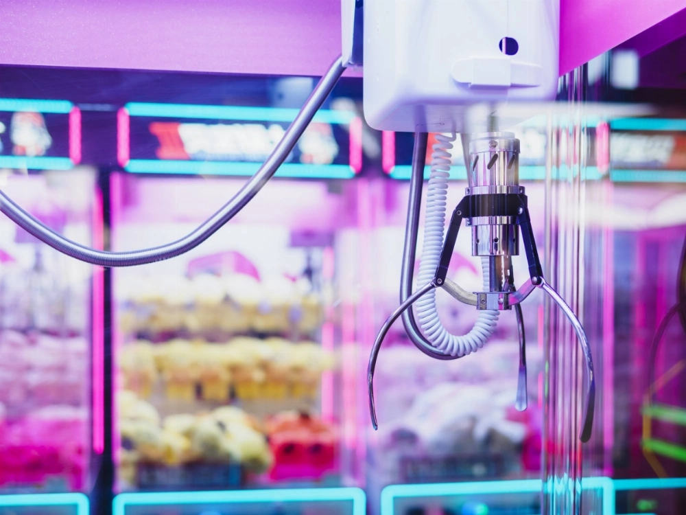 Since its introduction in 1985, Sega's UFO Catcher machine has come to define crane games in Japan. Since its introduction in 1985, Sega's UFO Catcher machine has come to define crane games in Japan.