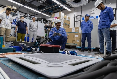 An employee of Daikin Cambodia explains the use of different tools during an air conditioner installation training session in Phnom Penh. Daikin is one of Japan’s oldest air conditioning companies, but as Japan’s population falls, the firm is keying in on overseas growth. An employee of Daikin Cambodia explains the use of different tools during an air conditioner installation training session in Phnom Penh. Daikin is one of Japan’s oldest air conditioning companies, but as Japan’s population falls, the firm is keying in on overseas growth.