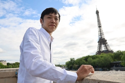Shintaro Awa is the new head chef of L'Ambroisie in Paris, replacing the legendary Bernard Pacaud, who helmed the restaurant for more than four decades. Shintaro Awa is the new head chef of L'Ambroisie in Paris, replacing the legendary Bernard Pacaud, who helmed the restaurant for more than four decades.