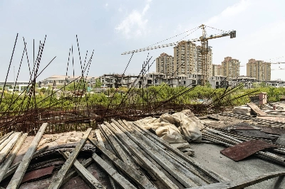 Residential buildings under construction in Shanghai in July 2022. The Chinese government risks long-term decline by repeating Japan’s policy mistakes in handling its real estate and demographic crises. Residential buildings under construction in Shanghai in July 2022. The Chinese government risks long-term decline by repeating Japan’s policy mistakes in handling its real estate and demographic crises.