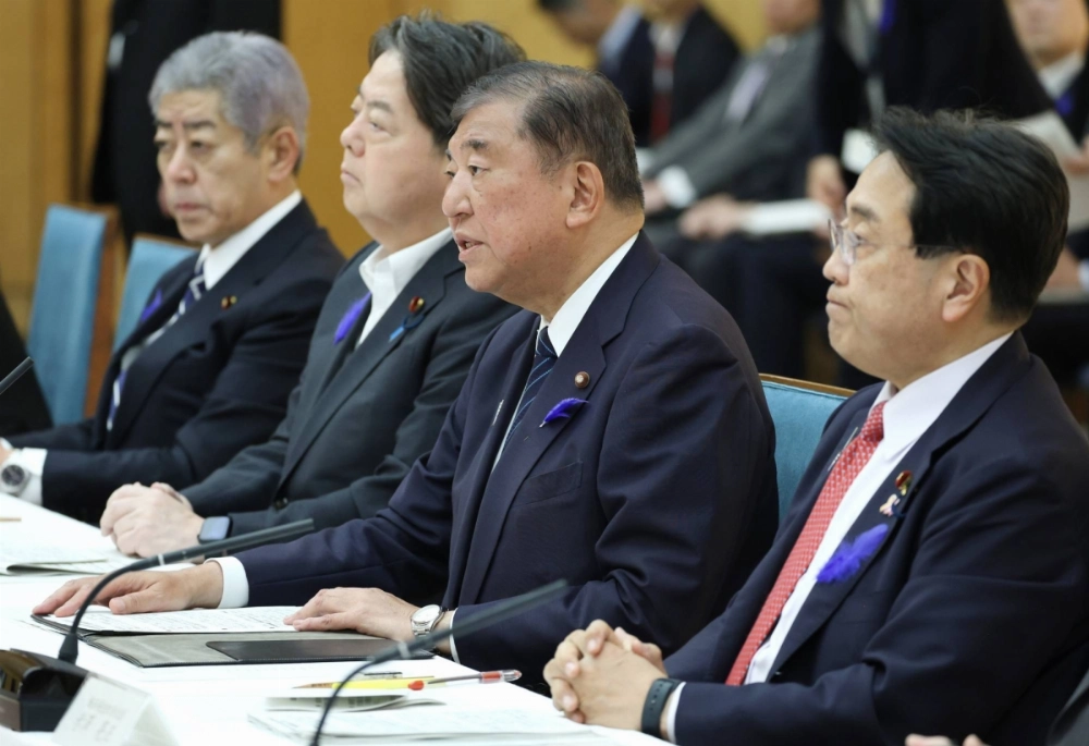 Prime Minister Shigeru Ishiba (third from left) presides over a task force on tariffs at the Prime Minister's Office on Tuesday morning. Prime Minister Shigeru Ishiba (third from left) presides over a task force on tariffs at the Prime Minister's Office on Tuesday morning.