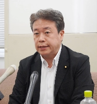Liberal Democratic Party lawmaker Yosuke Tsuruho speaks during a news conference at the Wakayama Prefectural Government office in the city of Wakayama on Wednesday. | Jiji