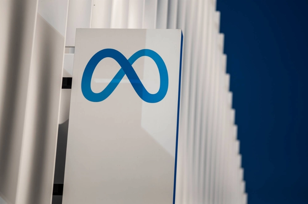 Meta hired Ruoming Pang, who ran Apple’s AI models team, with a pay package in the hundreds of millions over a several-year period, according to sources. Meta hired Ruoming Pang, who ran Apple’s AI models team, with a pay package in the hundreds of millions over a several-year period, according to sources.