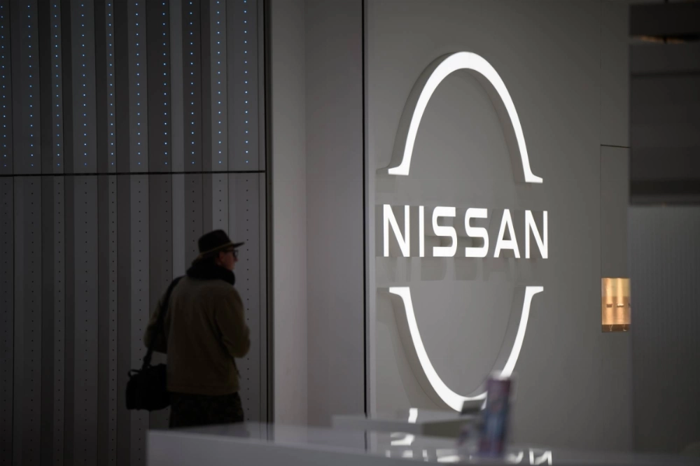Nissan Motor has raised $4.5 billion through a junk bond sale in U.S. dollars and euros, part of which carries a record-high coupon rate. Nissan Motor has raised $4.5 billion through a junk bond sale in U.S. dollars and euros, part of which carries a record-high coupon rate.