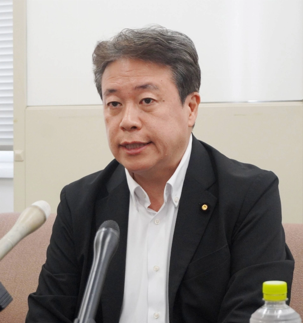Liberal Democratic Party lawmaker Yosuke Tsuruho speaks during a news conference at the Wakayama Prefectural Government office in the city of Wakayama on Wednesday Liberal Democratic Party lawmaker Yosuke Tsuruho speaks during a news conference at the Wakayama Prefectural Government office in the city of Wakayama on Wednesday
