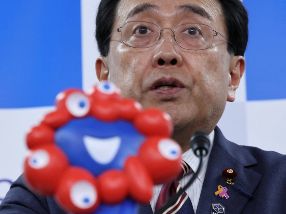 Chief tariff negotiator Ryosei Akazawa in Osaka on Saturday. On Monday, Akazawa flew to the United States for another round of tariff negotiations. Chief tariff negotiator Ryosei Akazawa in Osaka on Saturday. On Monday, Akazawa flew to the United States for another round of tariff negotiations.