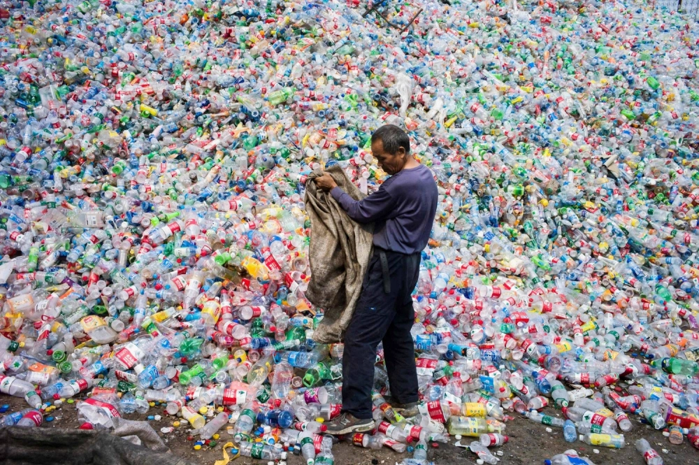 Some 460 million tons of plastic are produced globally each year, half of which is single-use. Some 460 million tons of plastic are produced globally each year, half of which is single-use.
