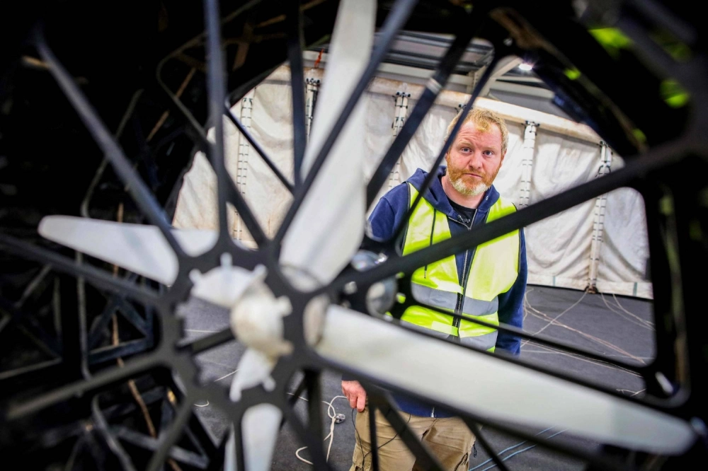 Although the idea is still small in scale, Kitepower flying a giant kite to generate renewable electricity — with Padraic Doherty acting as the "pilot" on the ground — could yet prove to be a mighty plan as Ireland seeks to cut its reliance on fossil fuels such as oil and gas. Although the idea is still small in scale, Kitepower flying a giant kite to generate renewable electricity — with Padraic Doherty acting as the "pilot" on the ground — could yet prove to be a mighty plan as Ireland seeks to cut its reliance on fossil fuels such as oil and gas.