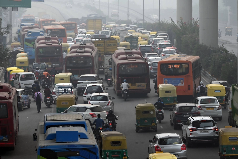 Traffic along a highway in New Delhi. India, the world's third largest emitter of carbon dioxide, will be able to access Japanese decarbonization technologies at low cost under a joint crediting mechanism. Traffic along a highway in New Delhi. India, the world's third largest emitter of carbon dioxide, will be able to access Japanese decarbonization technologies at low cost under a joint crediting mechanism.