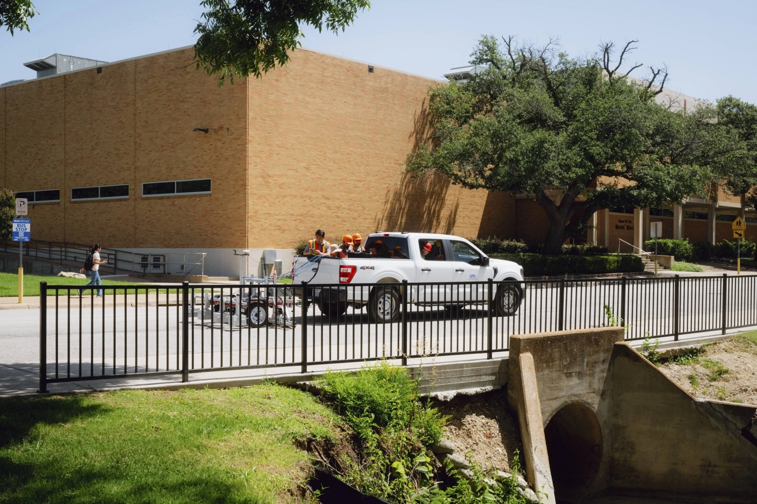 Ham and his team are conducting a drive-by inspection on a small bridge on the UTA campus. Their machine scanned the entire structure within seconds. By contrast, it would take hours for inspectors to do the same job using the traditional method.  Ham and his team are conducting a drive-by inspection on a small bridge on the UTA campus. Their machine scanned the entire structure within seconds. By contrast, it would take hours for inspectors to do the same job using the traditional method.