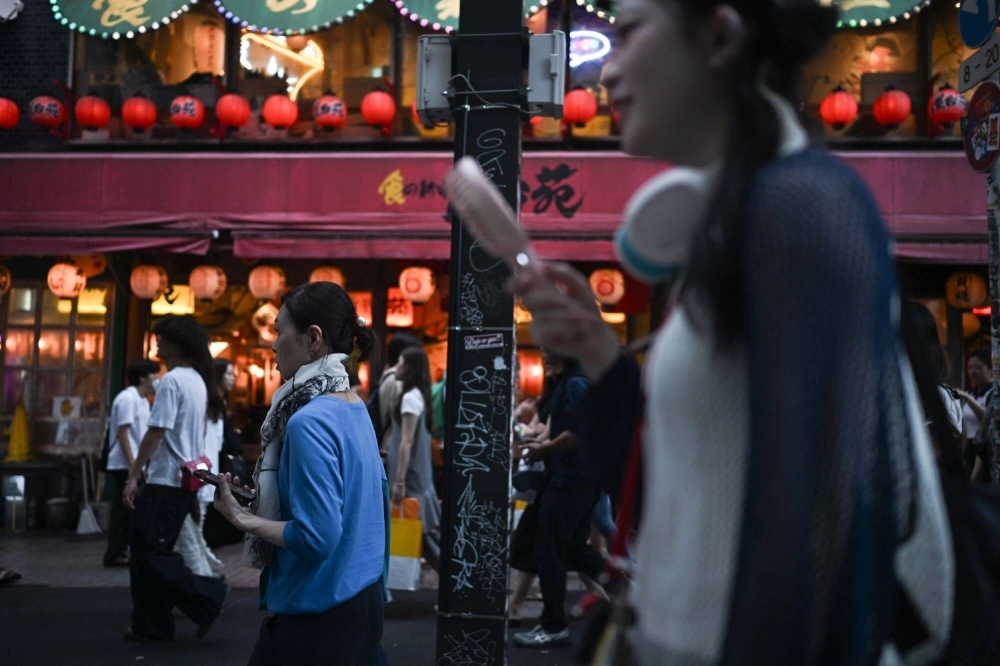 Under an envisaged agreement, Tokyo and Canberra will vow to share information during an emergency and coordinate their evacuation plans during peacetime. Under an envisaged agreement, Tokyo and Canberra will vow to share information during an emergency and coordinate their evacuation plans during peacetime.