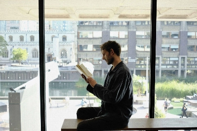 Jesse Kirkwood is part of a vibrant field of translators who have nurtured what might be called a “post-Murakami era of Japanese literature and translation,” one book at a time. Jesse Kirkwood is part of a vibrant field of translators who have nurtured what might be called a “post-Murakami era of Japanese literature and translation,” one book at a time.