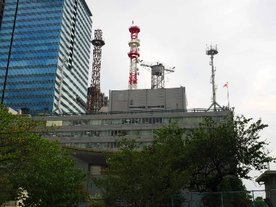 A tornado that struck Shizuoka Prefecture on Friday is estimated to have been one of the strongest in Japan, with an instantaneous wind speed of 75 meters per second, according to the Japan Meteorological Agency. A tornado that struck Shizuoka Prefecture on Friday is estimated to have been one of the strongest in Japan, with an instantaneous wind speed of 75 meters per second, according to the Japan Meteorological Agency.