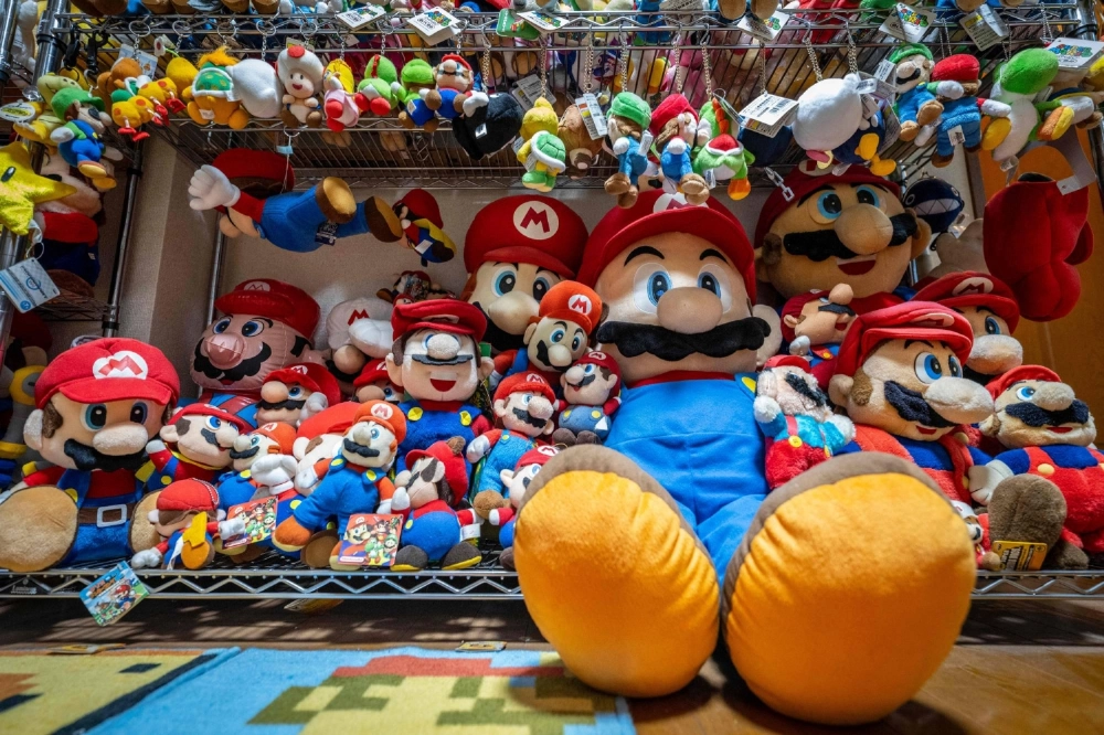 Super Mario soft toys in various sizes at collector Kikai's residence in Mishima, Shizuoka Prefecture, on Aug. 19 Super Mario soft toys in various sizes at collector Kikai's residence in Mishima, Shizuoka Prefecture, on Aug. 19